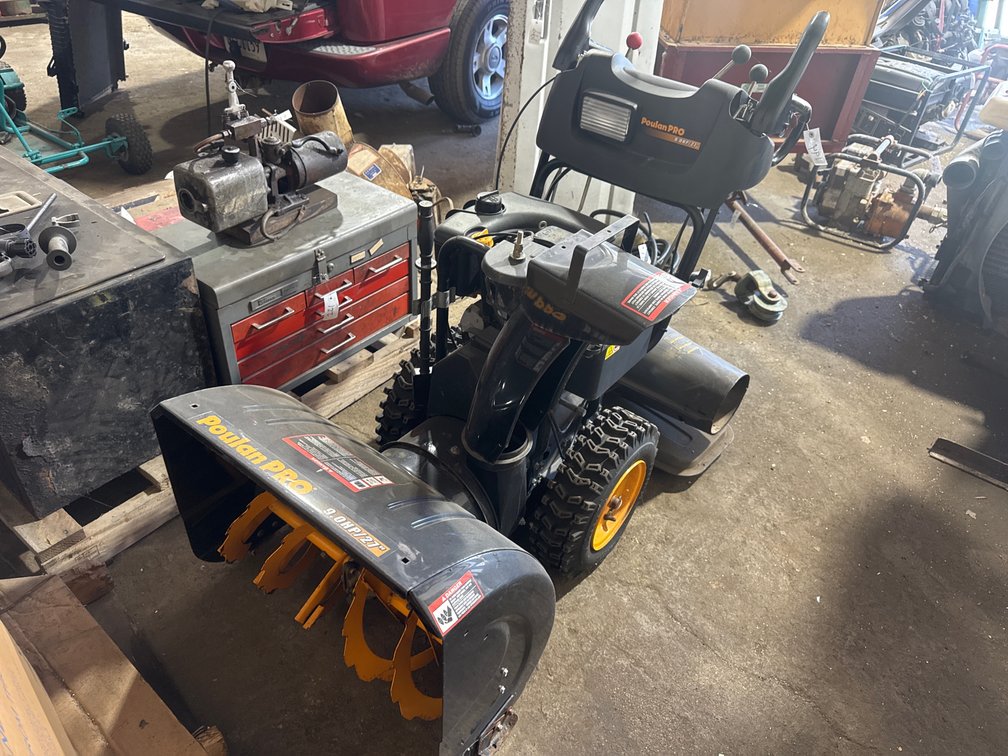 Piulan Pro 27” Snow Blower