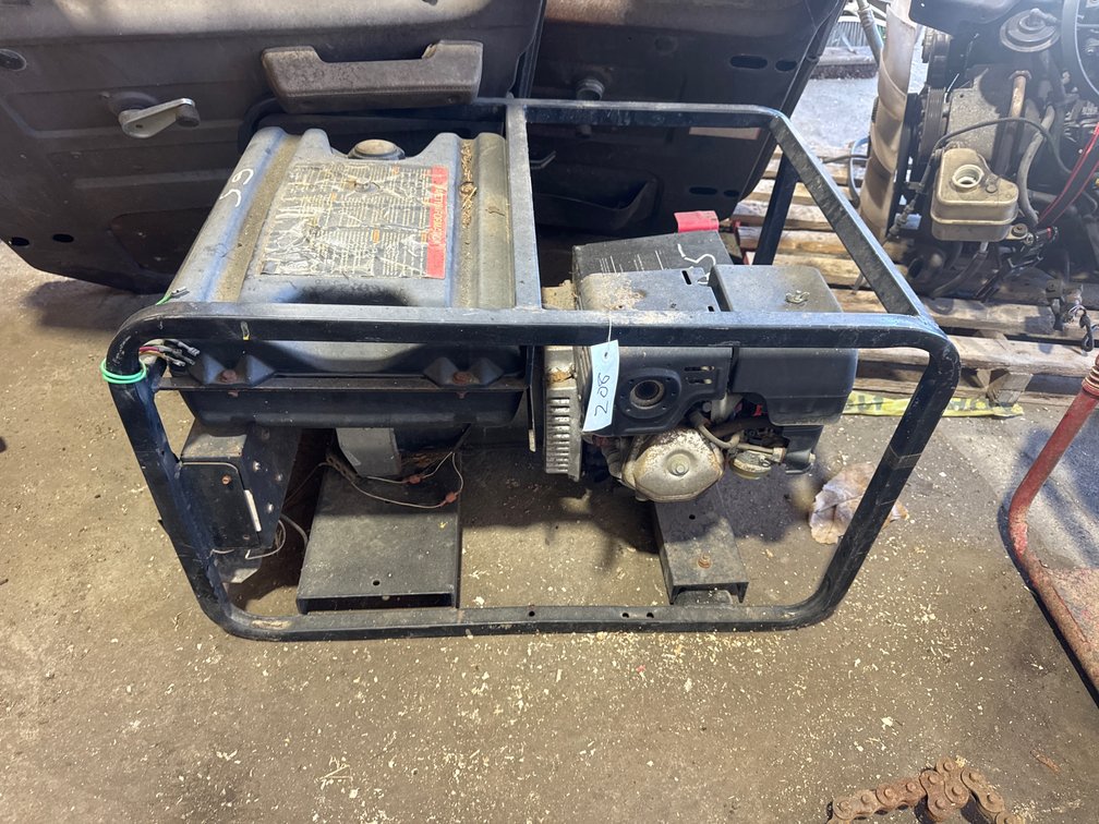 Dayton 5000 Watt Generator