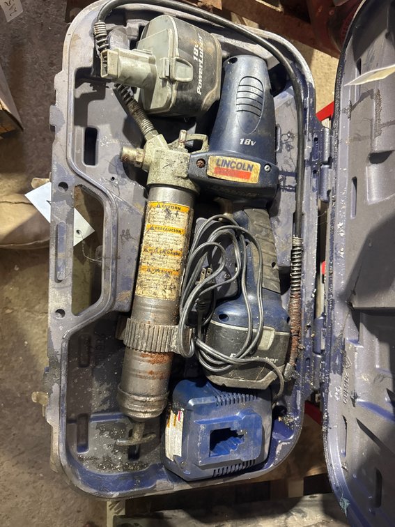 Lincoln Grease Gun