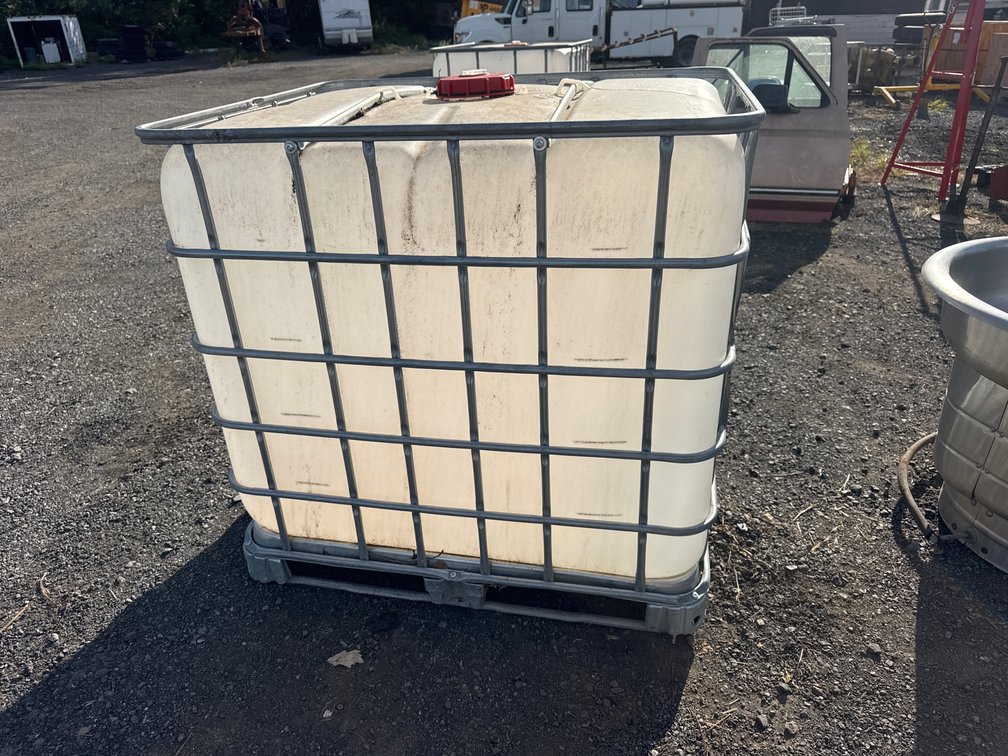 275-Gallon Tote Tank