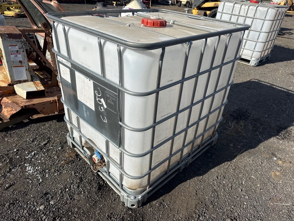 275-Gallon Tote Tank