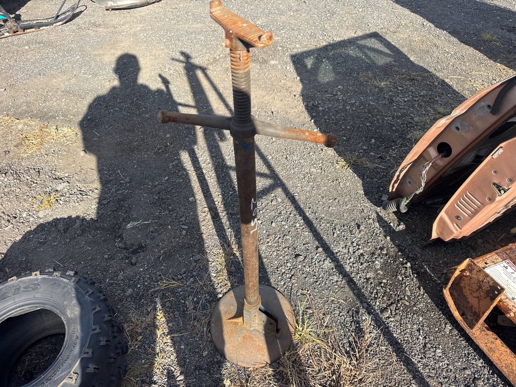 Under Hoist Auxiliary Stand