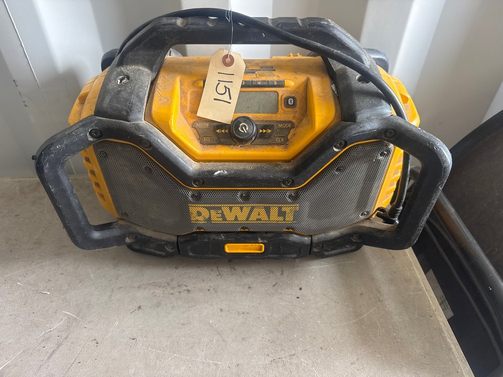 DeWalt Electric Radio
