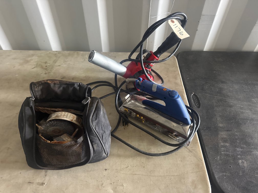 Electric Heat Gun & Hole Saws