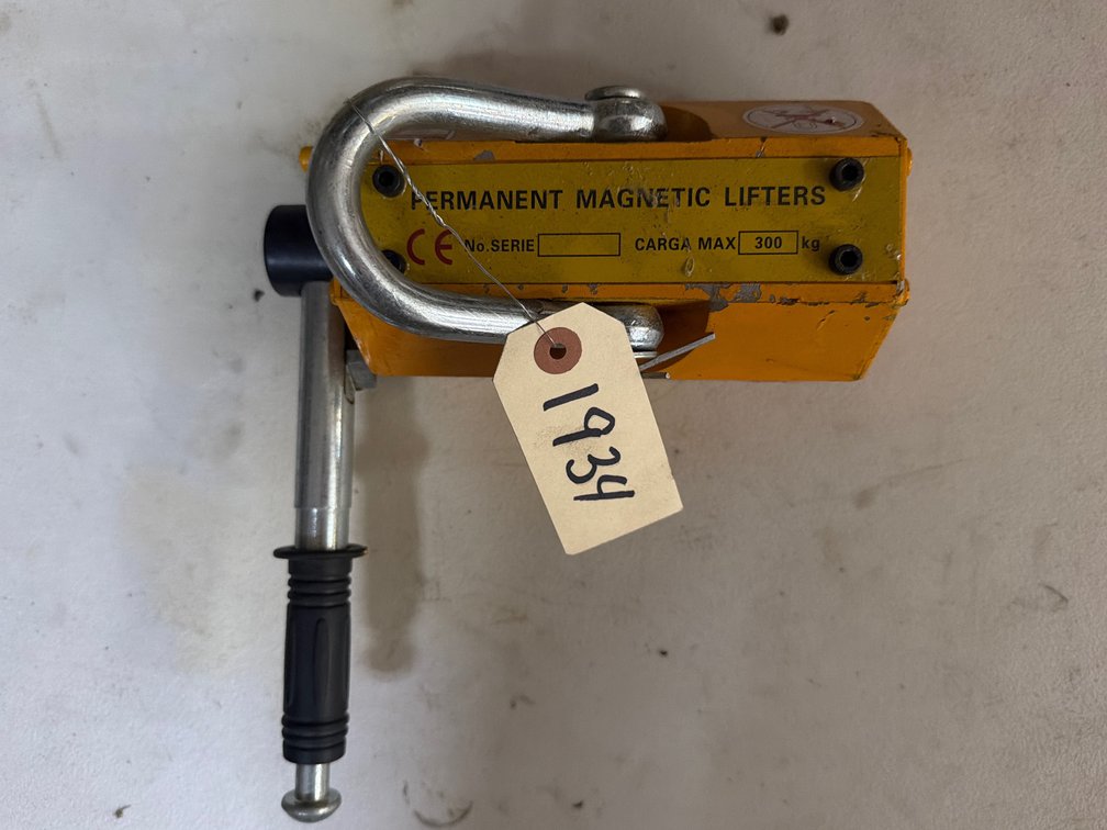 300 Lb Permanent Magnetic Lifting Block