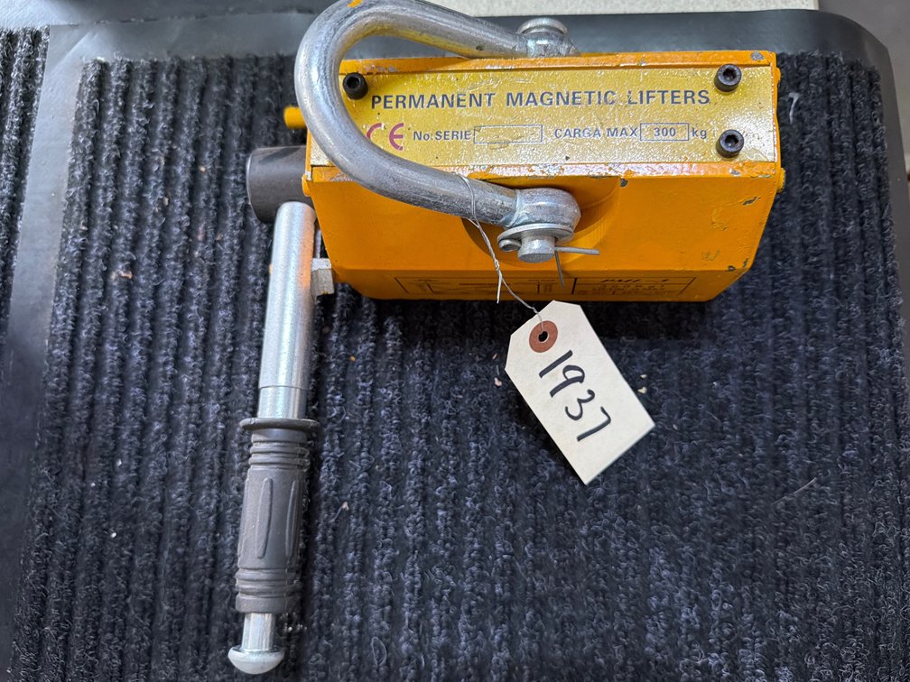 300 Lb Permanent Magnetic Lifting Block