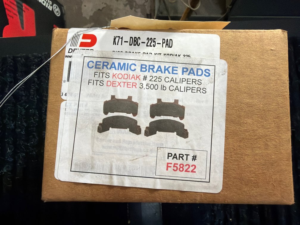 Kodiak/Dexter 225 Ceramic Brake Pad Set