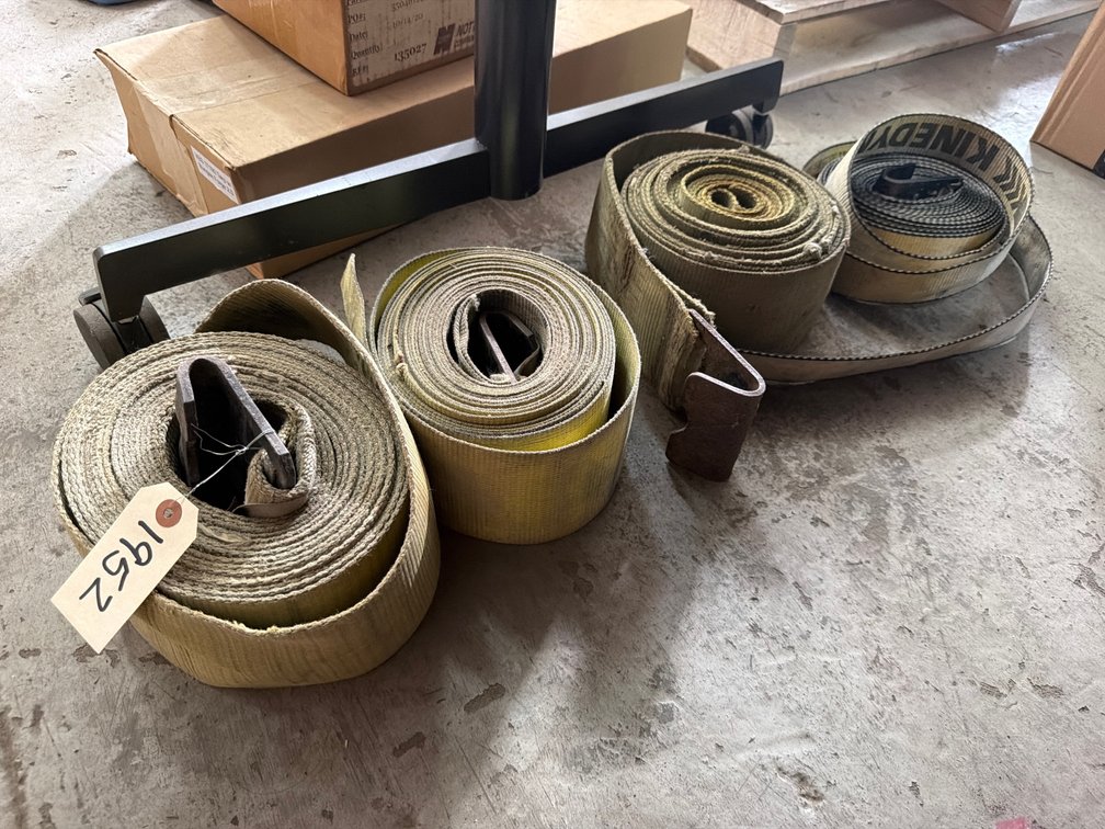 (4) Tie-Down Straps With Hooks