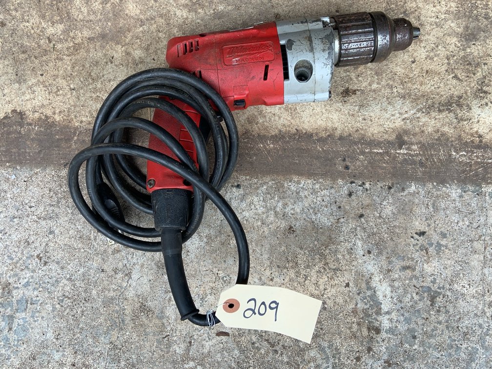 Milwaukee Electric Magnum Holeshooter