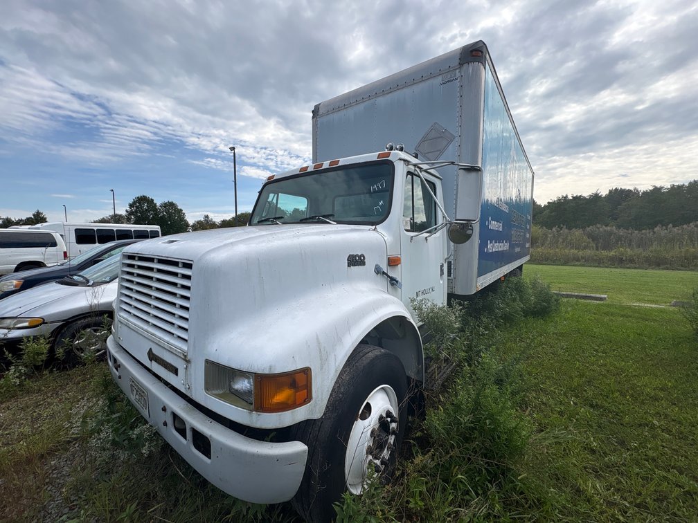 1997 International 4900 Box Truck