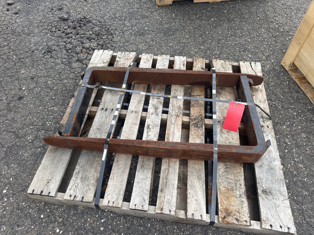(2) 42" Forklift Forks