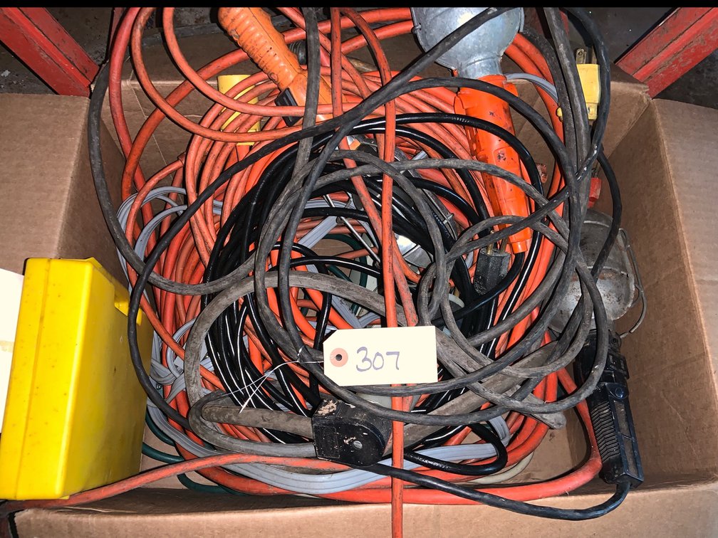Extension Cords & Work Lights