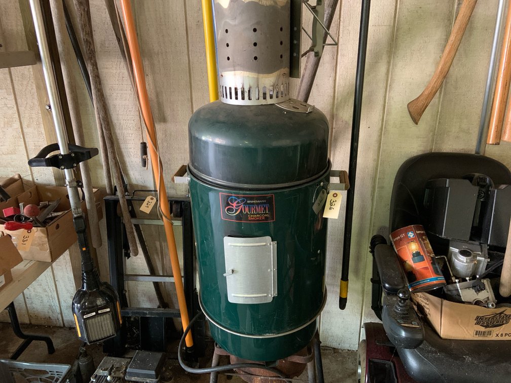 Brinkmann Gourmet Charcoal Smoker