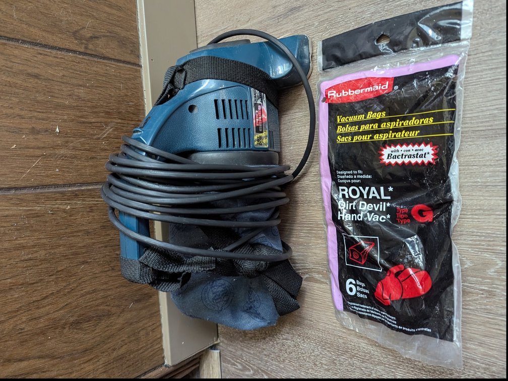 Dirt Devil Vacuum W/Bag