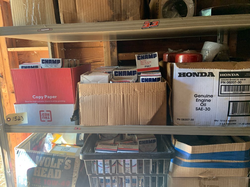 (1) Shelf Oil Filters
