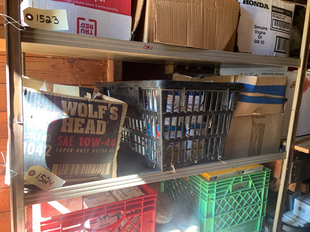 (1) Shelf Oil Filters