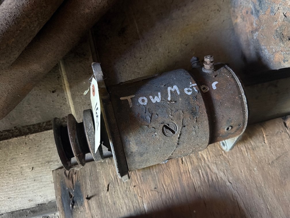 Tow Motor