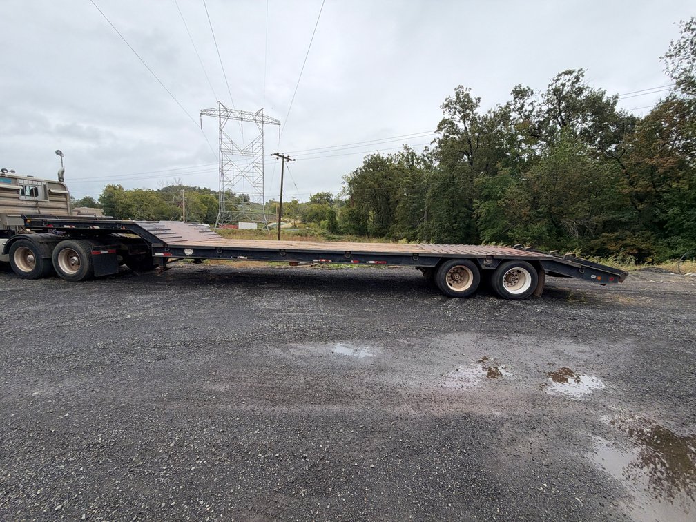 2000 Viking Equipment Trailer