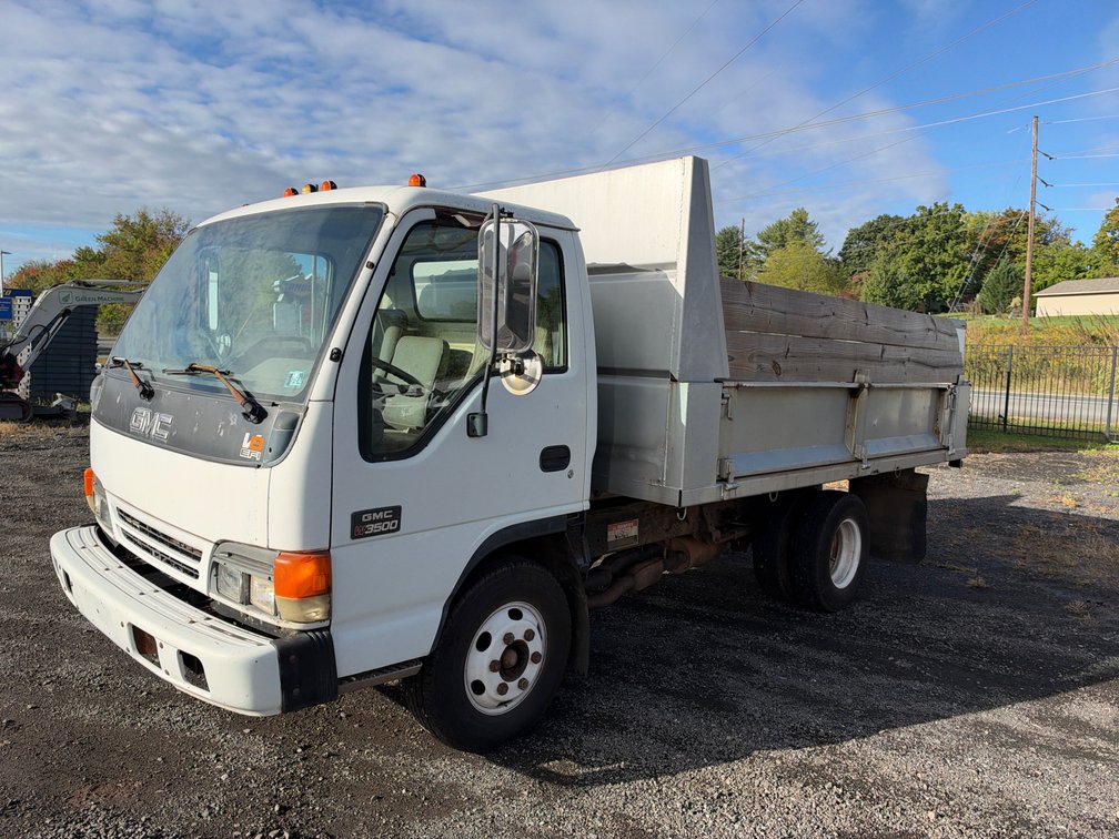 1998 GMC Dump Truck - V8 Gas