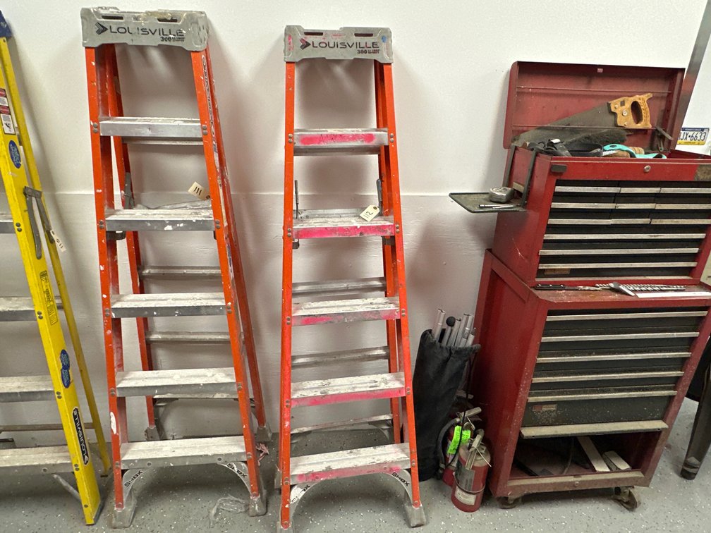 (1) 6’ Louisville Fiberglass A-Frame Ladder