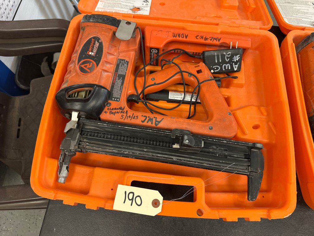 Ramset TrakFast TF1200 Gas-Powered Fastening Tool