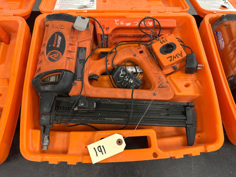 Ramset TrakFast TF1200 Gas-Powered Fastening Tool