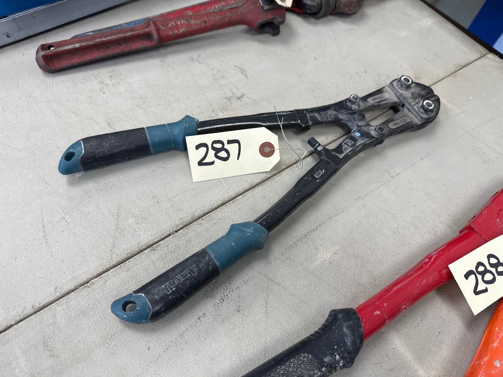 Bolt Cutter