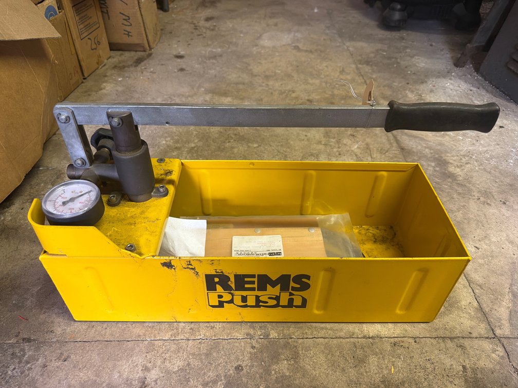 REMS Push Hand Pressure Testing Pumps