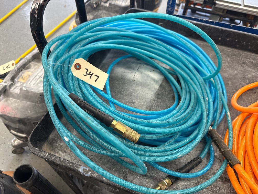 (2) Air Hoses