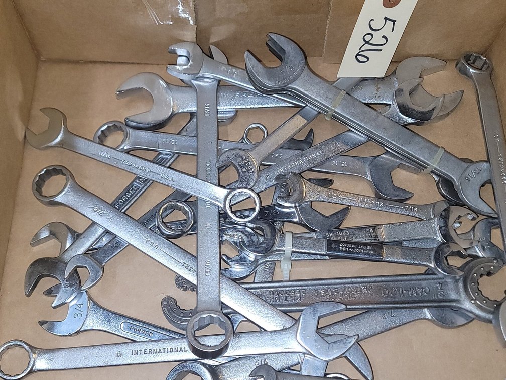 (22) Wrenches