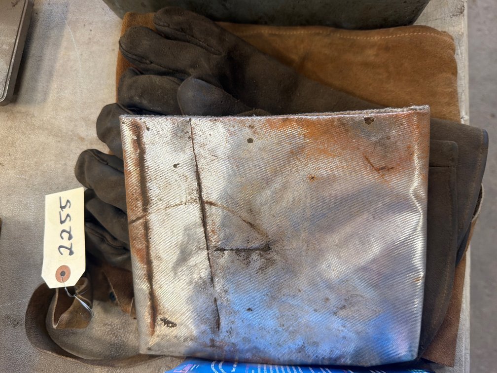 Welding Gloves & Coat