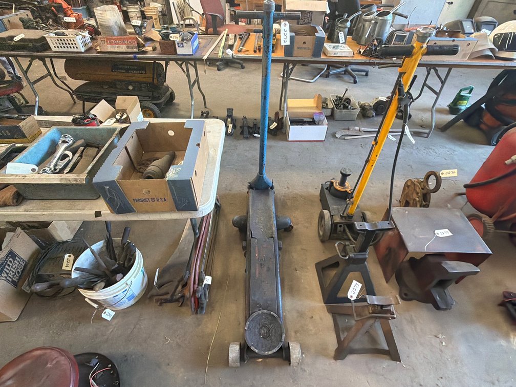 4-Ton Floor Jack
