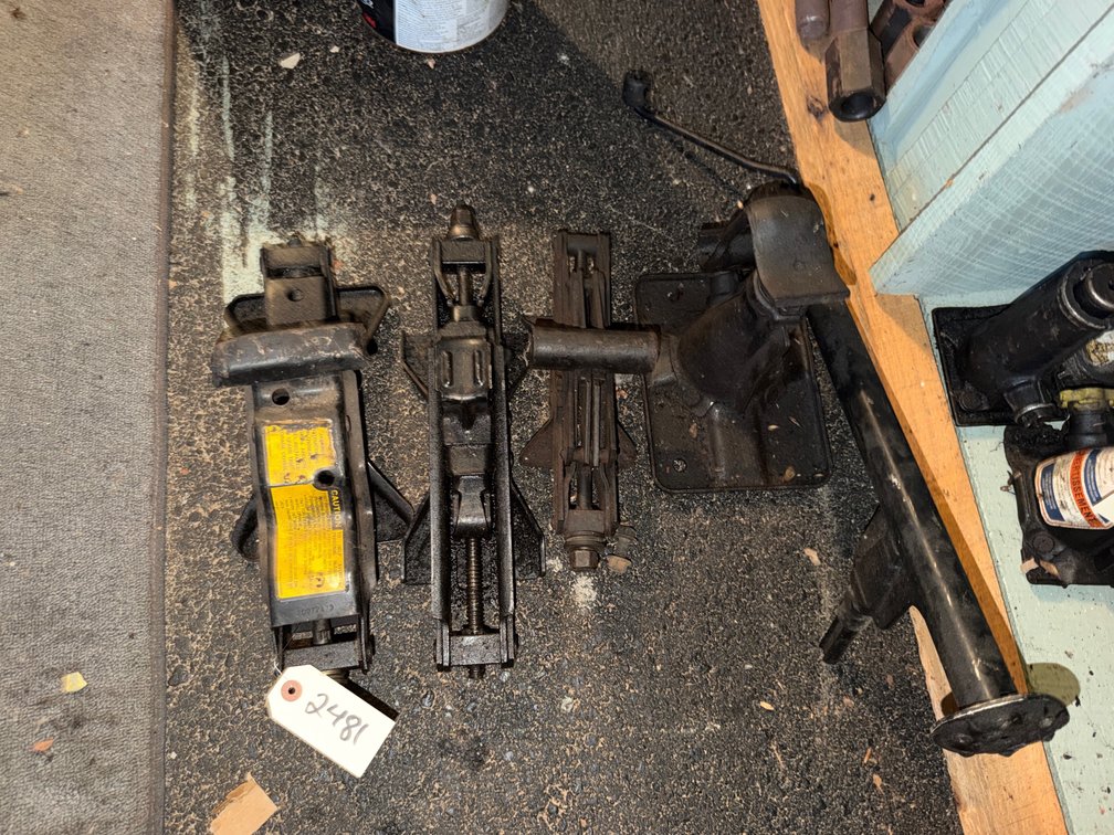 Automotive Service Jacks