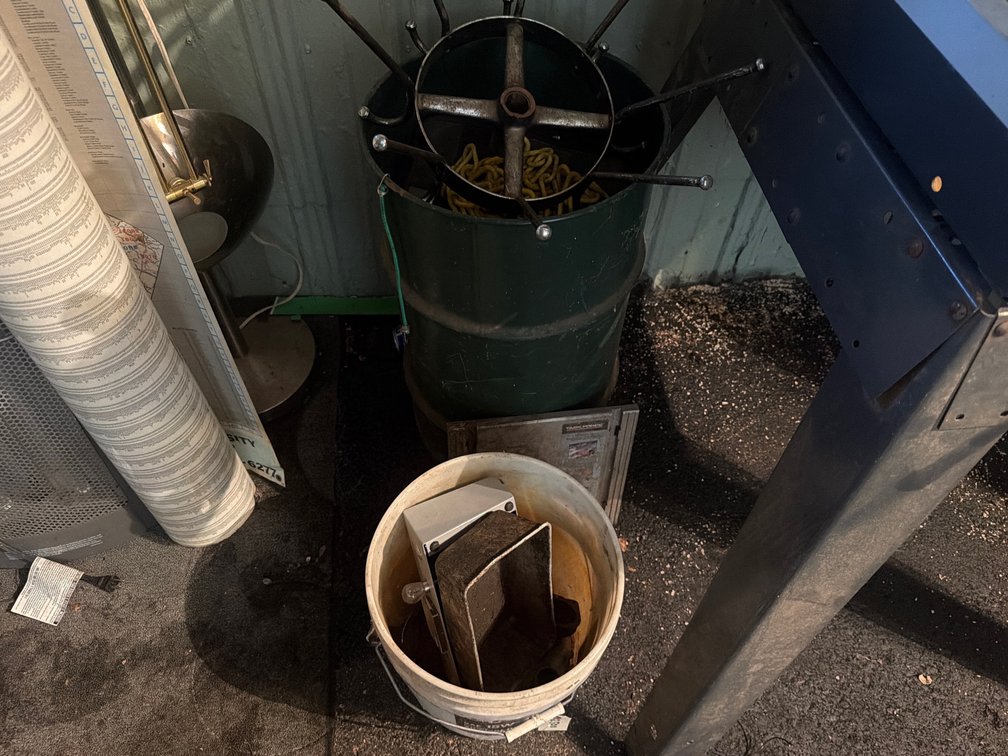 Metal Barrel & Bins