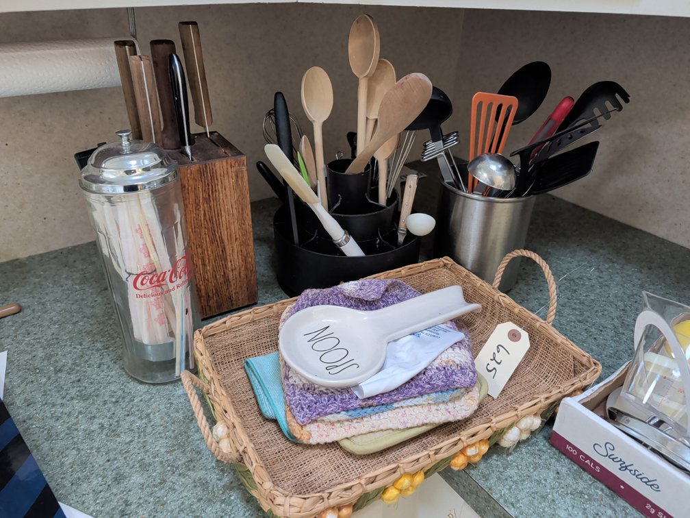 Utensils & Knife Block