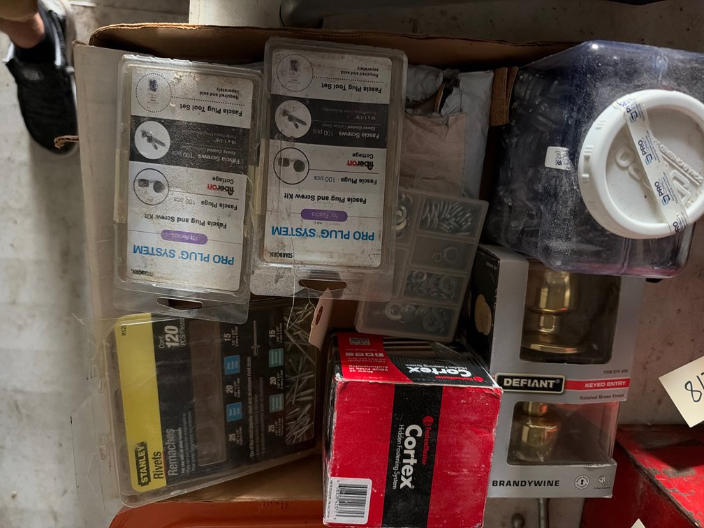 Fasteners & Door Handle