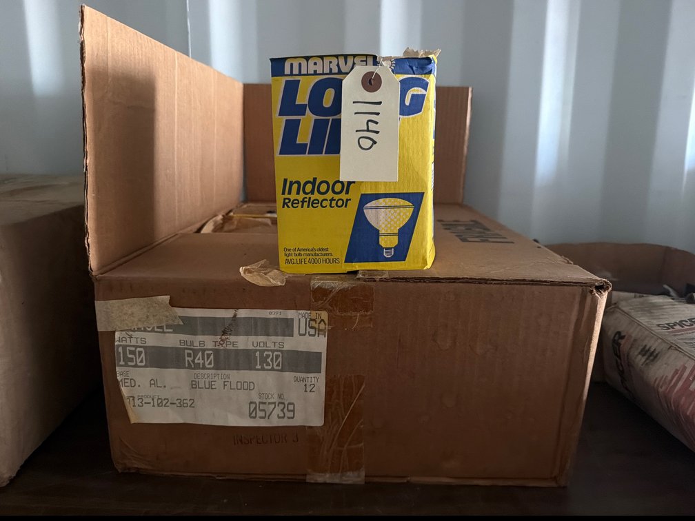 (9) Indoor Reflector Lights