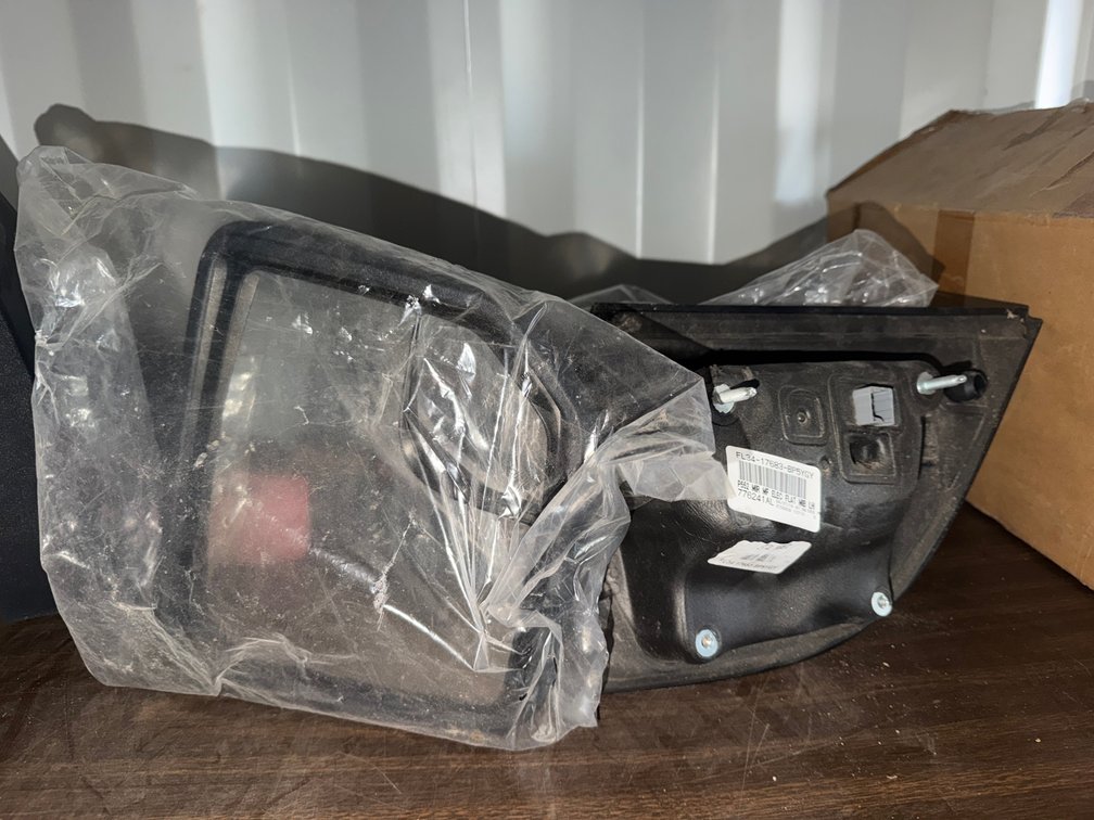 (2) Sideview Mirrors