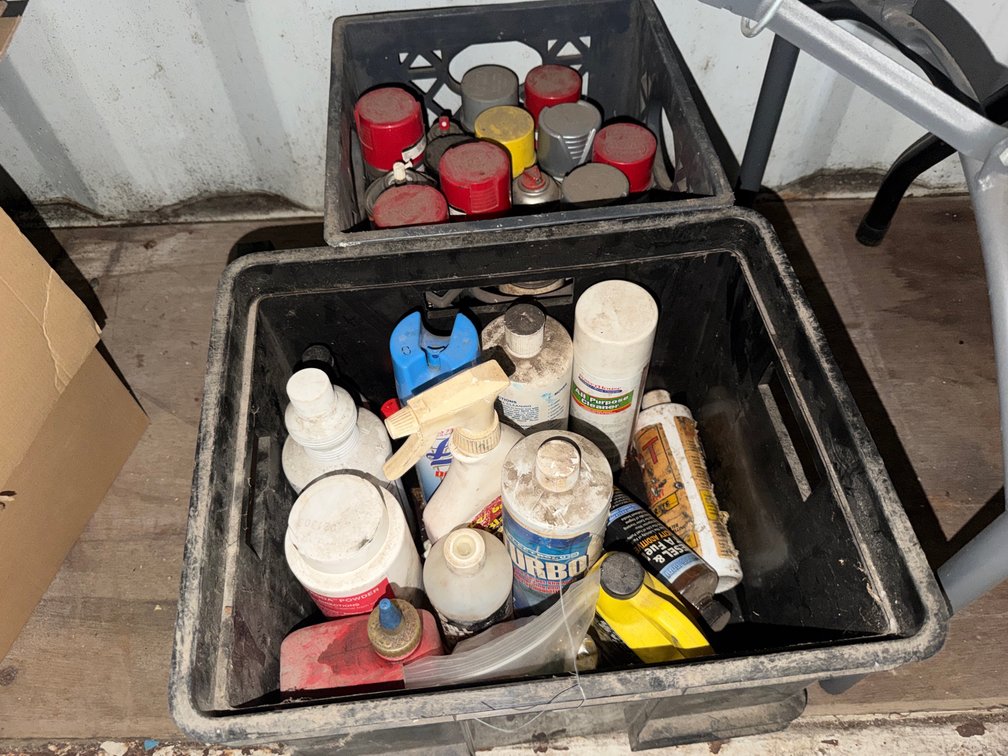 Spray Paints & Cleaners