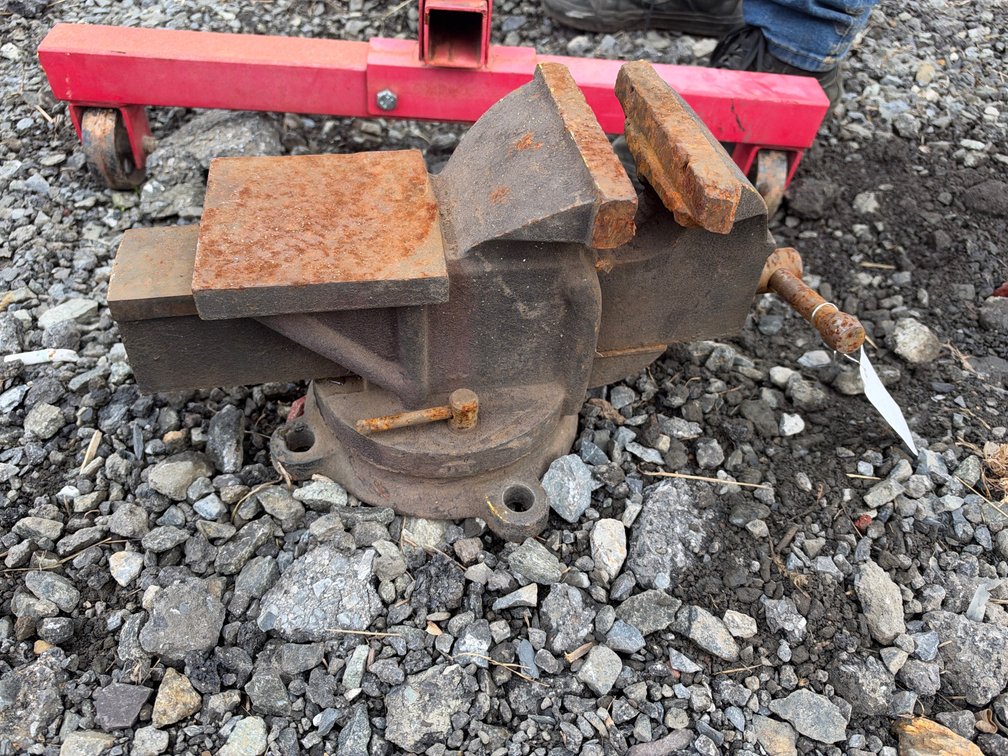Bench Vise