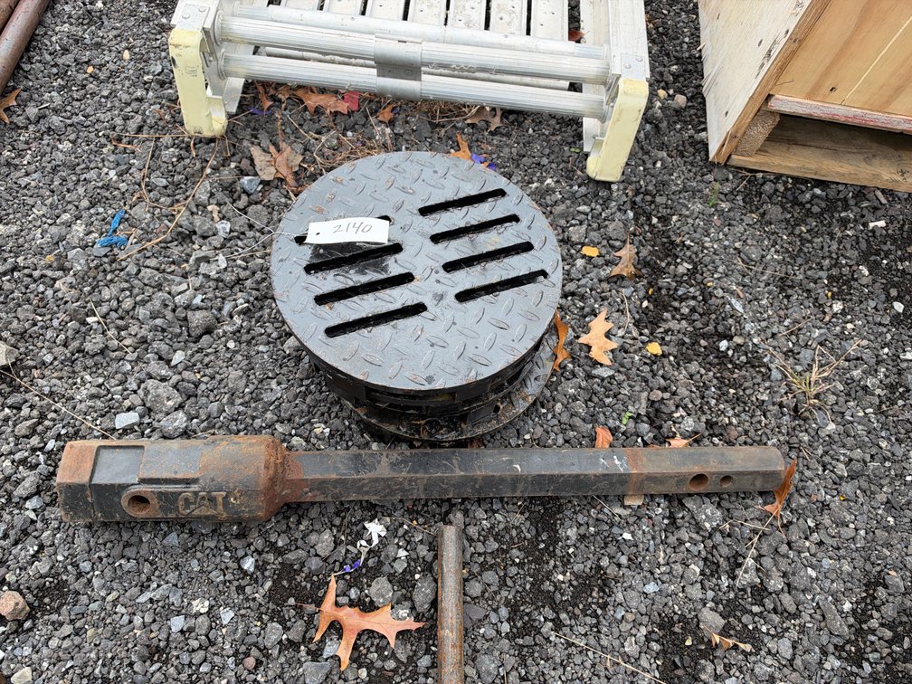Cat Auger Drive Extension & Drainage Grate