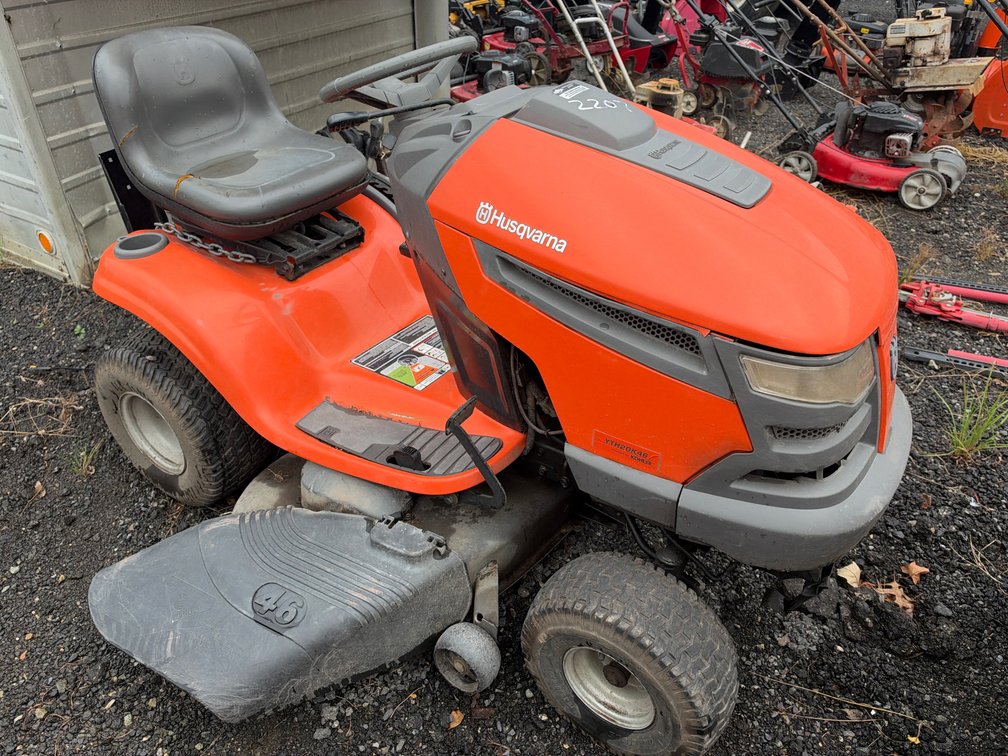 Husqvarna YTH20K46 Riding Mower