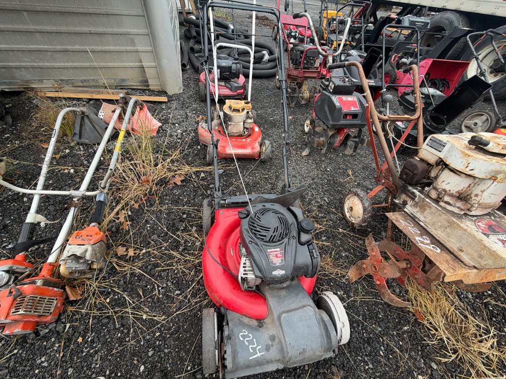 Yard Machines 21” Gas Push Mower