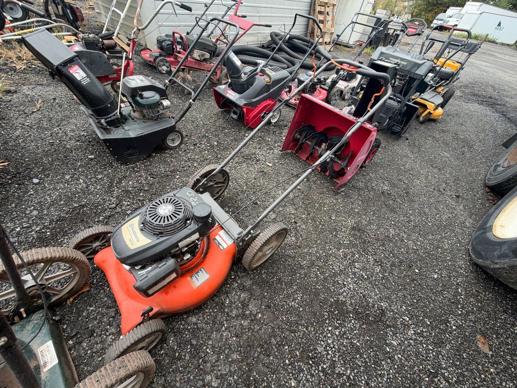 Husqvarna 7021P Gas Push Mower