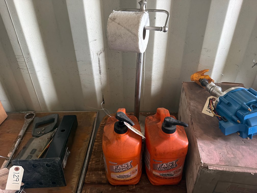 Fast Orange Hand Cleaner & Toilet-paper Rack