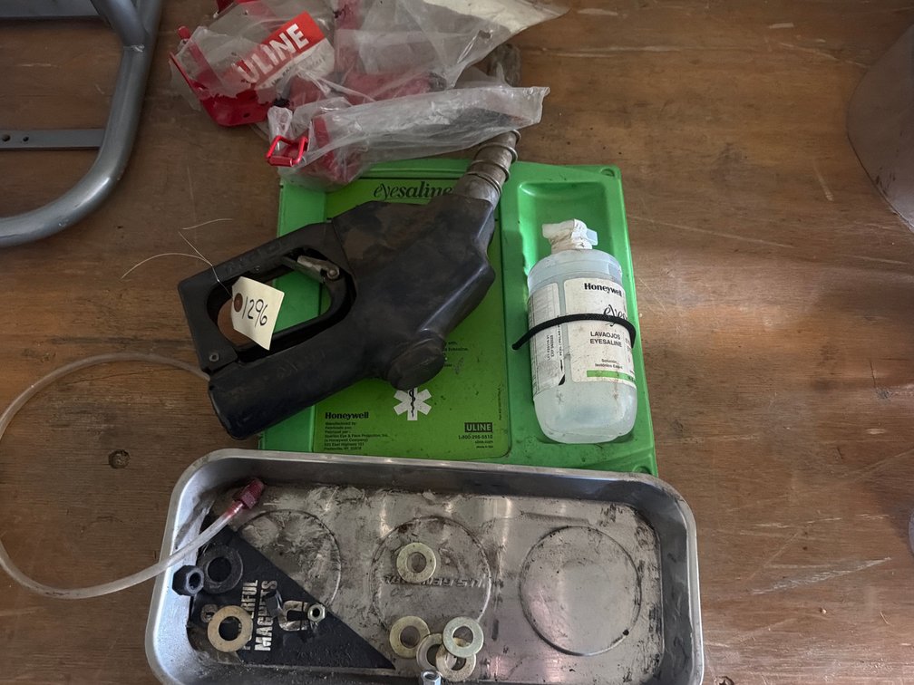 Fuel Pump Nozzle, Magnetic Tray, Vehicle Mount Brackets