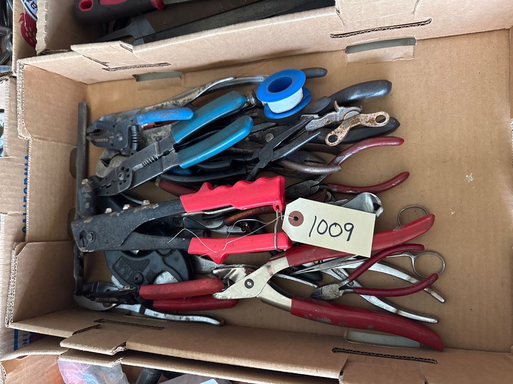 Pliers