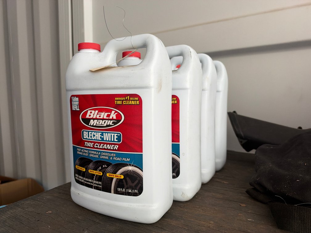 Black Magic Tire Cleaner