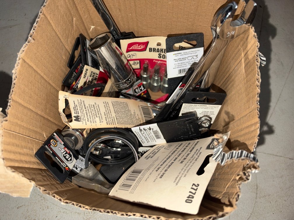 Combination Wrenches & Sockets