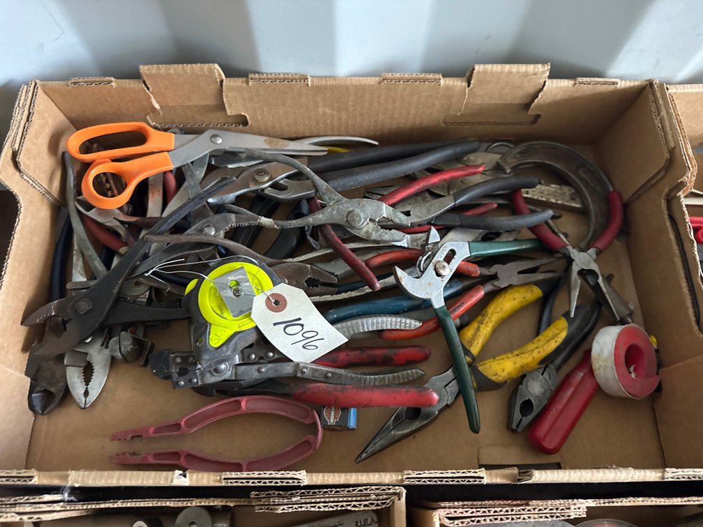 Pliers
